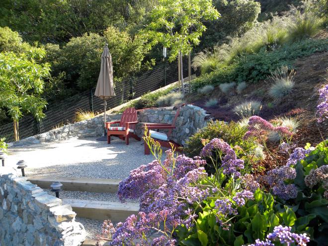 Decomposed granite patio using a creative mix of fines to achieve our color