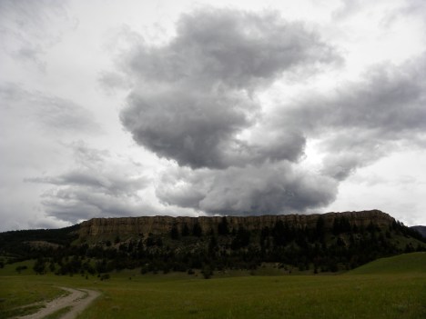 Another view 7pm to the north, clouds roll along a butte
